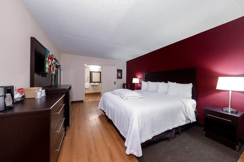 Red Roof Inn Plus+ Huntsville - Madison Exteriör bild