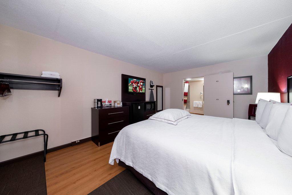 Red Roof Inn Plus+ Huntsville - Madison Exteriör bild