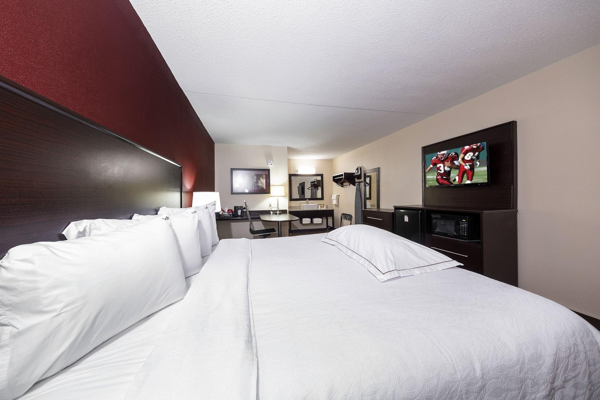 Red Roof Inn Plus+ Huntsville - Madison Exteriör bild