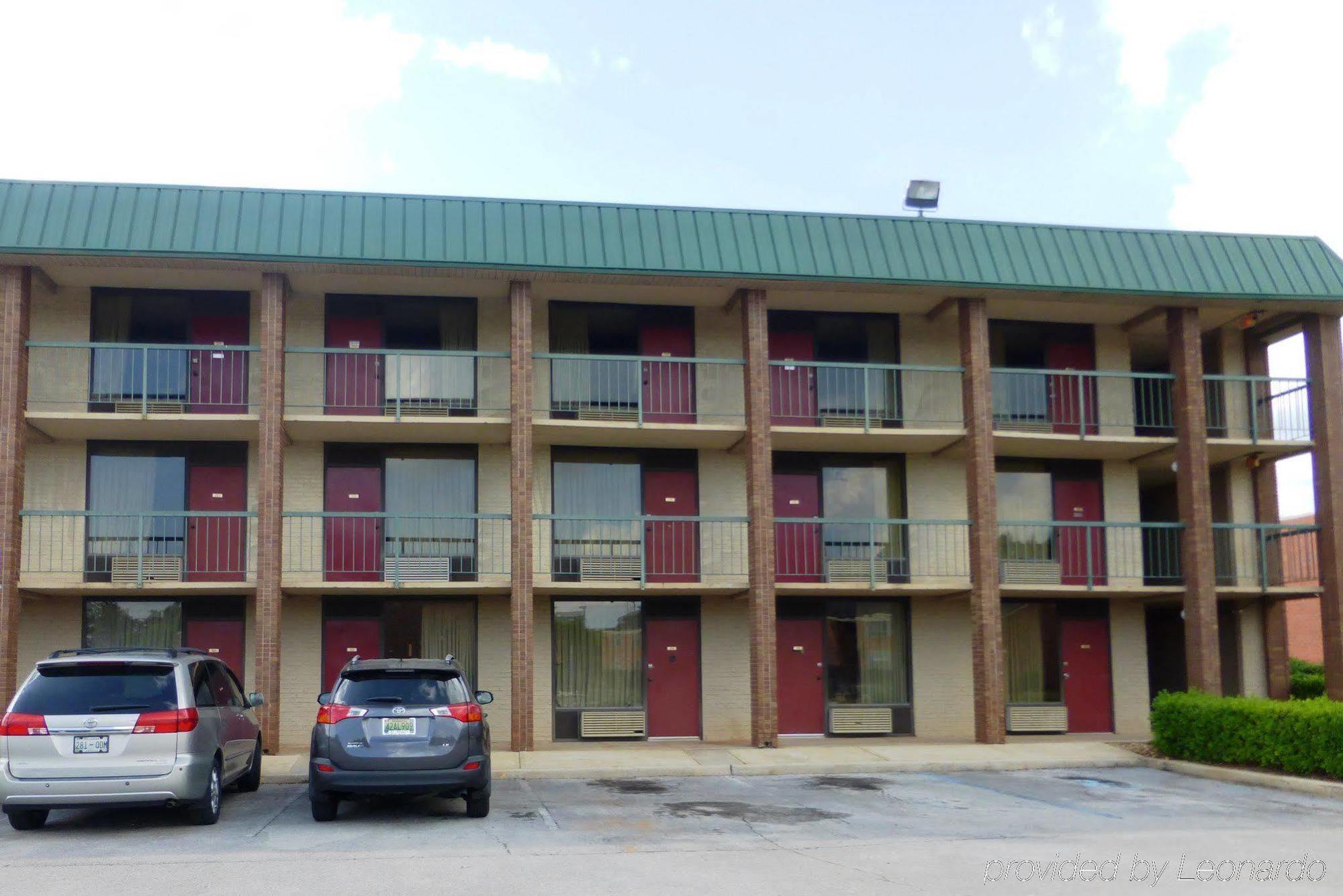 Red Roof Inn Plus+ Huntsville - Madison Exteriör bild